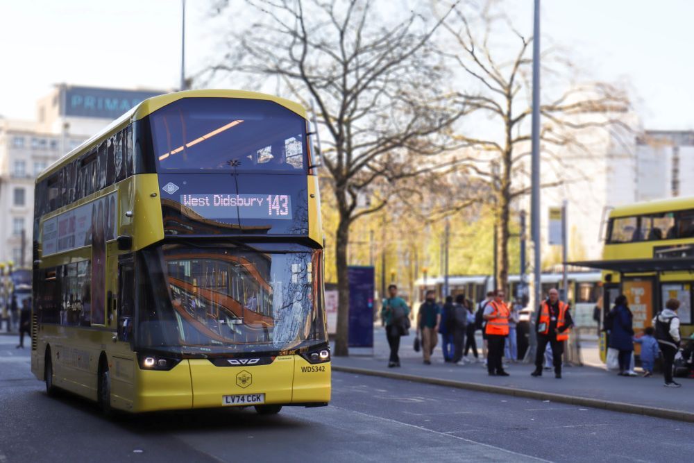 Metroline launches bus driver apprenticeship programme with Realise